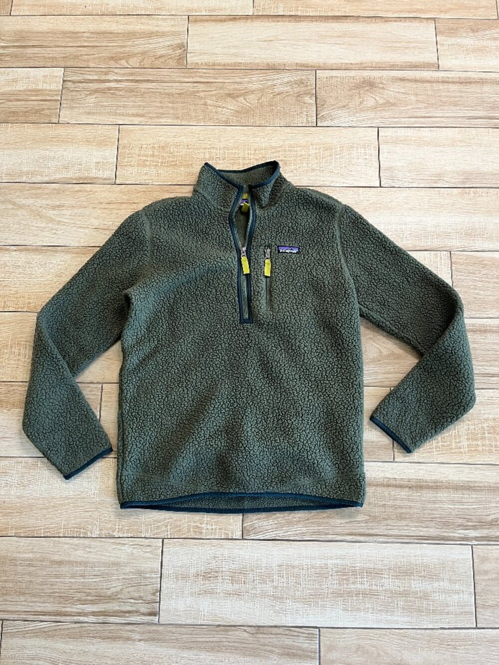 Womens Patagonia Dark Green Sherpa Fleece Jacket - M
